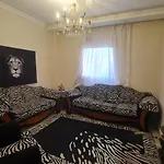 Luxury Apartment For Family With Garden 2 Rooms